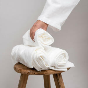 Disposable Towels image 3