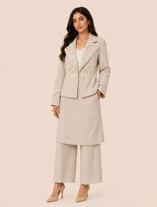 Embroidered Ivory Set image 0