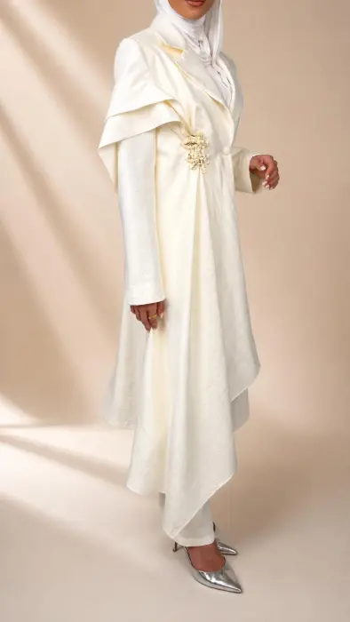Ivory Drape Set image 1