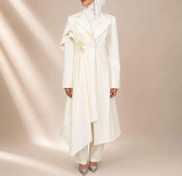 Ivory Drape Set image 2