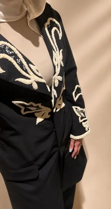 Black Embroidery Set image 2