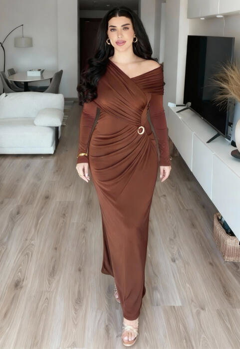فستان سهرة سترتش بكتف مكشوف ودرابيه image 0
