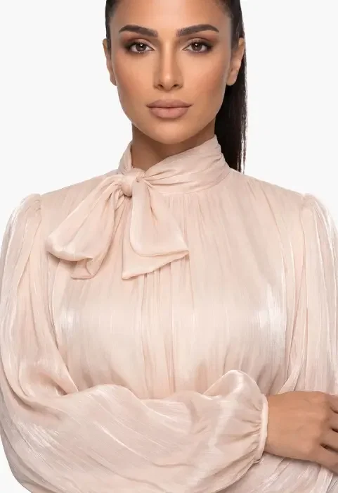 بلوزة لاميه رسمية برقبة عالية image 5