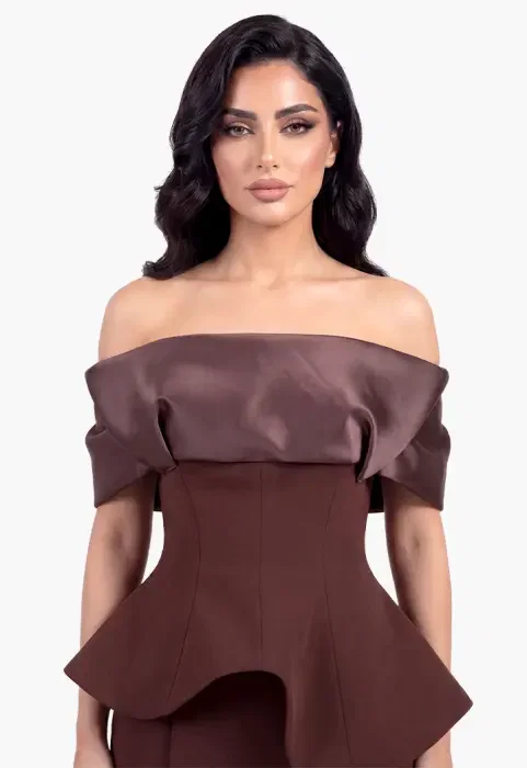 فستان سهرة بقصة الأكتاف المنسدلة image 5