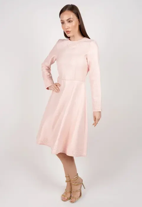 Elegant Dress with Soft Embroidery image 1