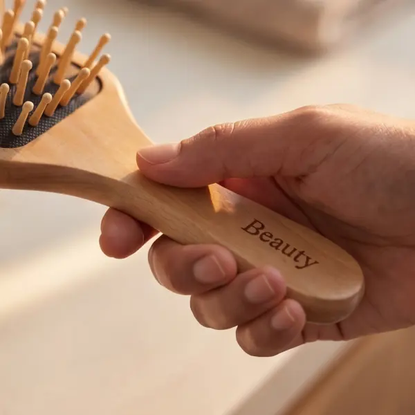 Wooden hairbrush (Black) image 2