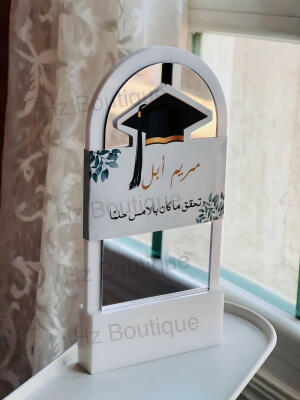 توزيعة ستاند المرايا الاكريليك
 image 1