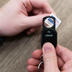 Carson Clip and View™ 7x Pop-Up Retractable Aspheric Keychain Magnifier (GN-70) image 0