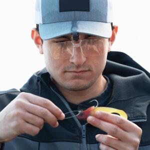 Carson Visor Mag™ 2.25x (+5.00 Diopters) Clip On Flip Up Magnifier for Hats (VM-14) image 0
