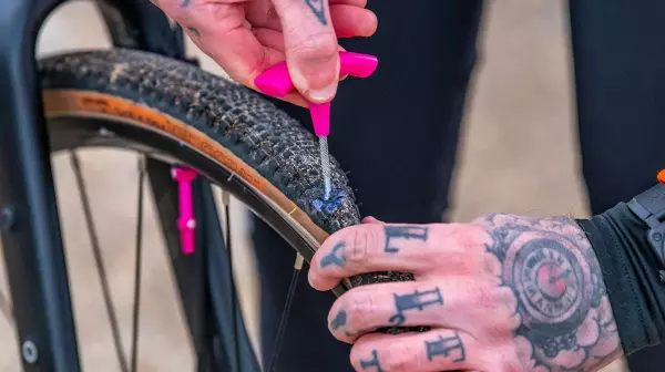Muc-Off Puncture Plug Repair Kit image 3