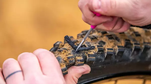 Muc-Off Puncture Plug Repair Kit image 4