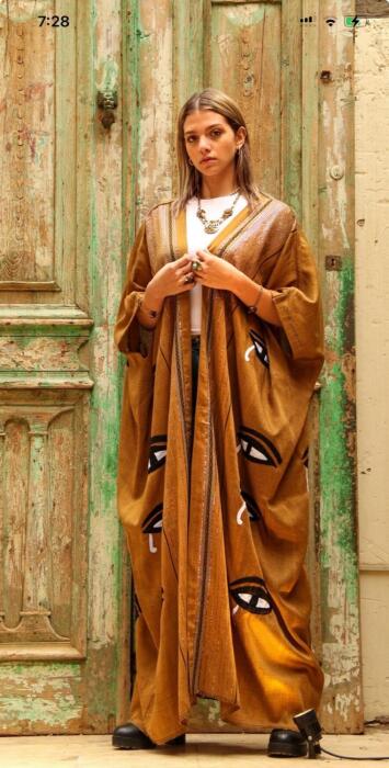 بشت الفخامة الشتوي – دفء وأناقة من عالم آخر image 0