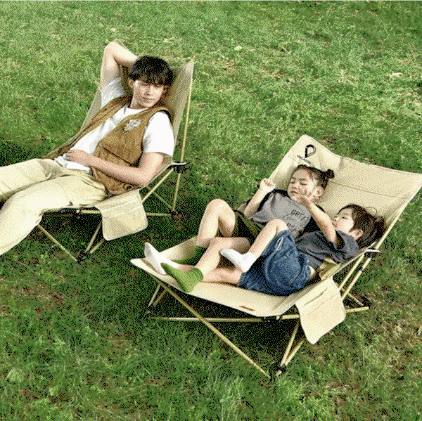 VC Wide rest chair image 2
