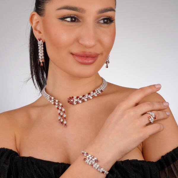 Luxury women's accessory set image 2