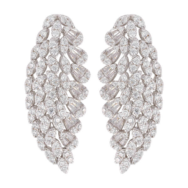 Party set studded with soft stones image 3