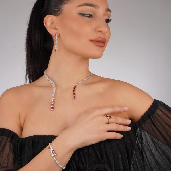 Luxurious, sparkly evening wear set image 3