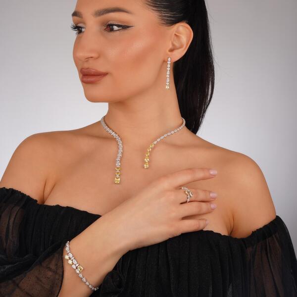 Luxurious, sparkly evening wear set image 4