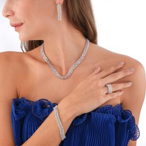 Silver Necklace Set with White Crystals image 1