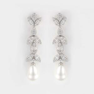 Silver Toned Flora Necklace Set image 9