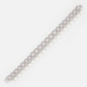 Silver Toned Pearl Necklace Set image 5