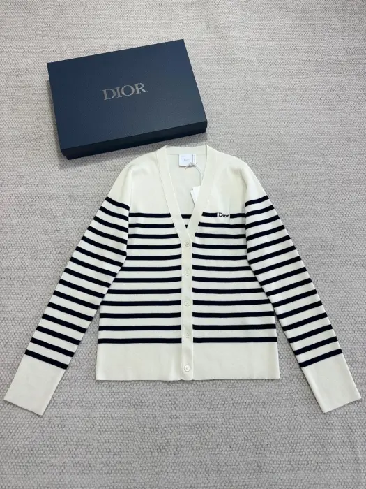 Dior image 0