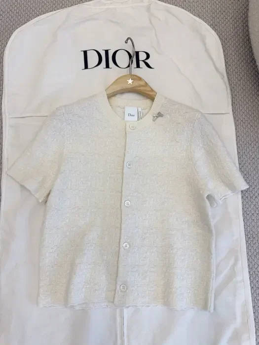 Dior image 0