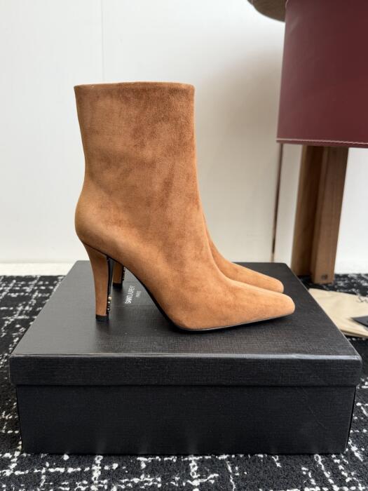 Saint Laurent image 1