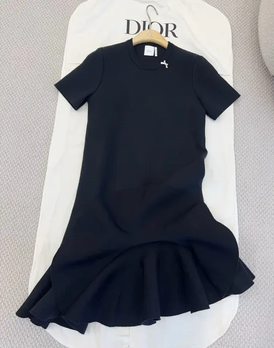 Dior image 1