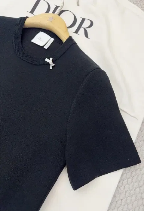 Dior image 2
