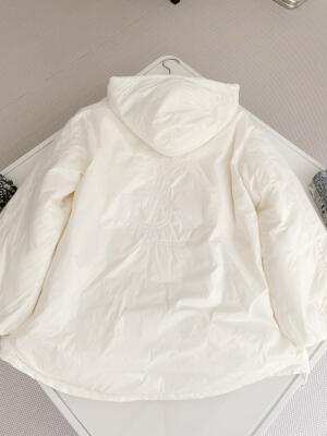 Saint Laurent image 1