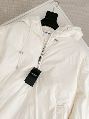 Saint Laurent image 2