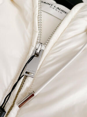 Saint Laurent image 3