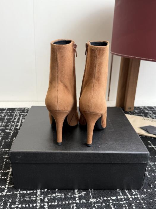 Saint Laurent image 7