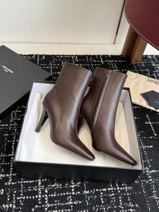 Saint Laurent image 3
