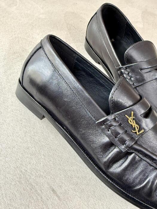 Saint Laurent image 4