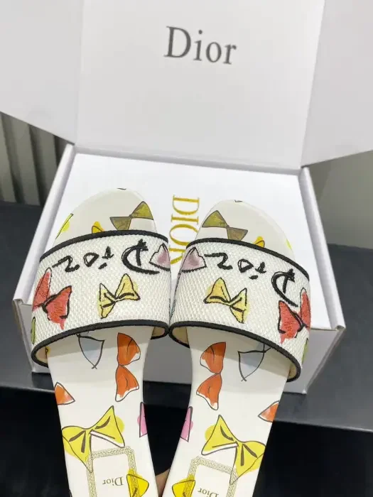 Dior image 4