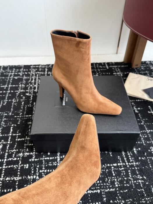 Saint Laurent image 6