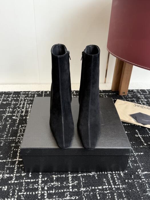 Saint Laurent image 0