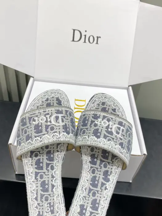 Dior image 3