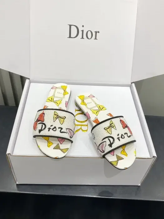 Dior image 2