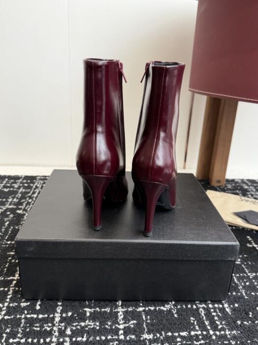 Saint Laurent image 7