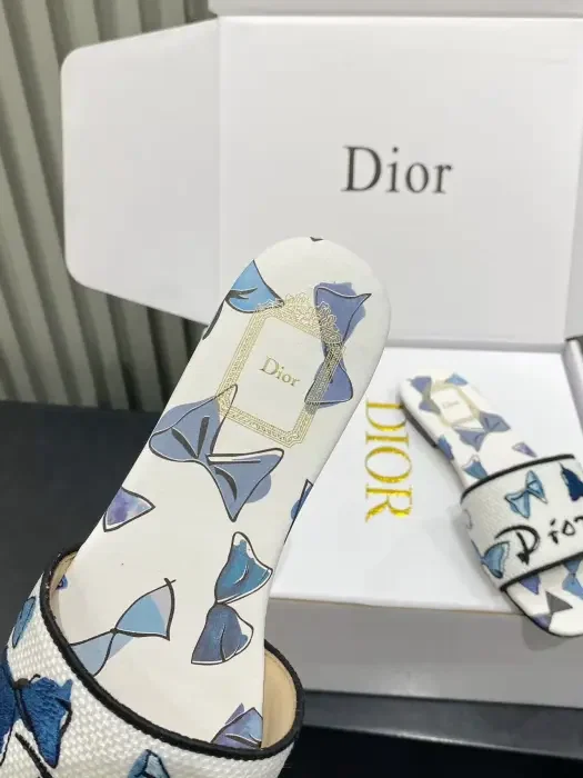 Dior image 6