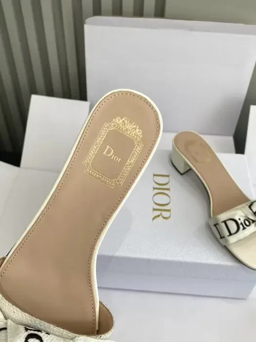 Dior image 5