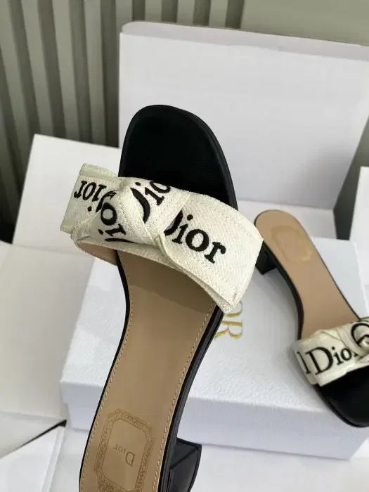 Dior image 5