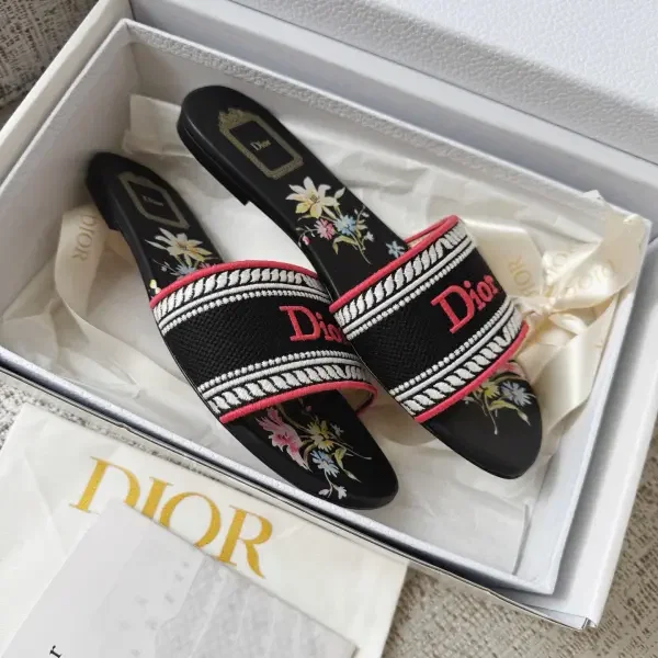Dior image 1