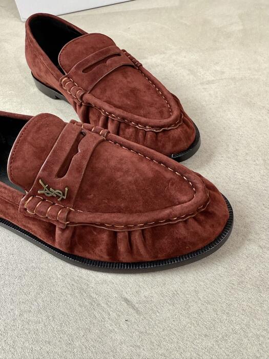 Saint Laurent image 5