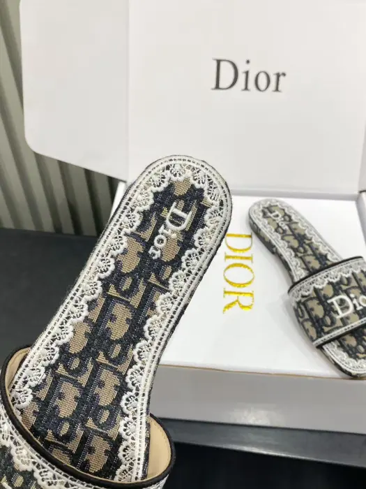 Dior image 5