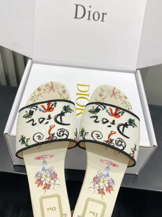 Dior image 3