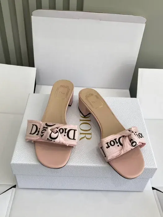 Dior image 4