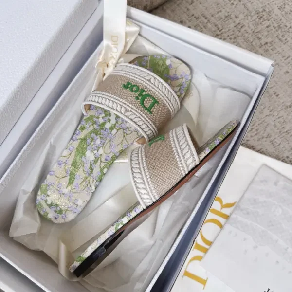 Dior image 1